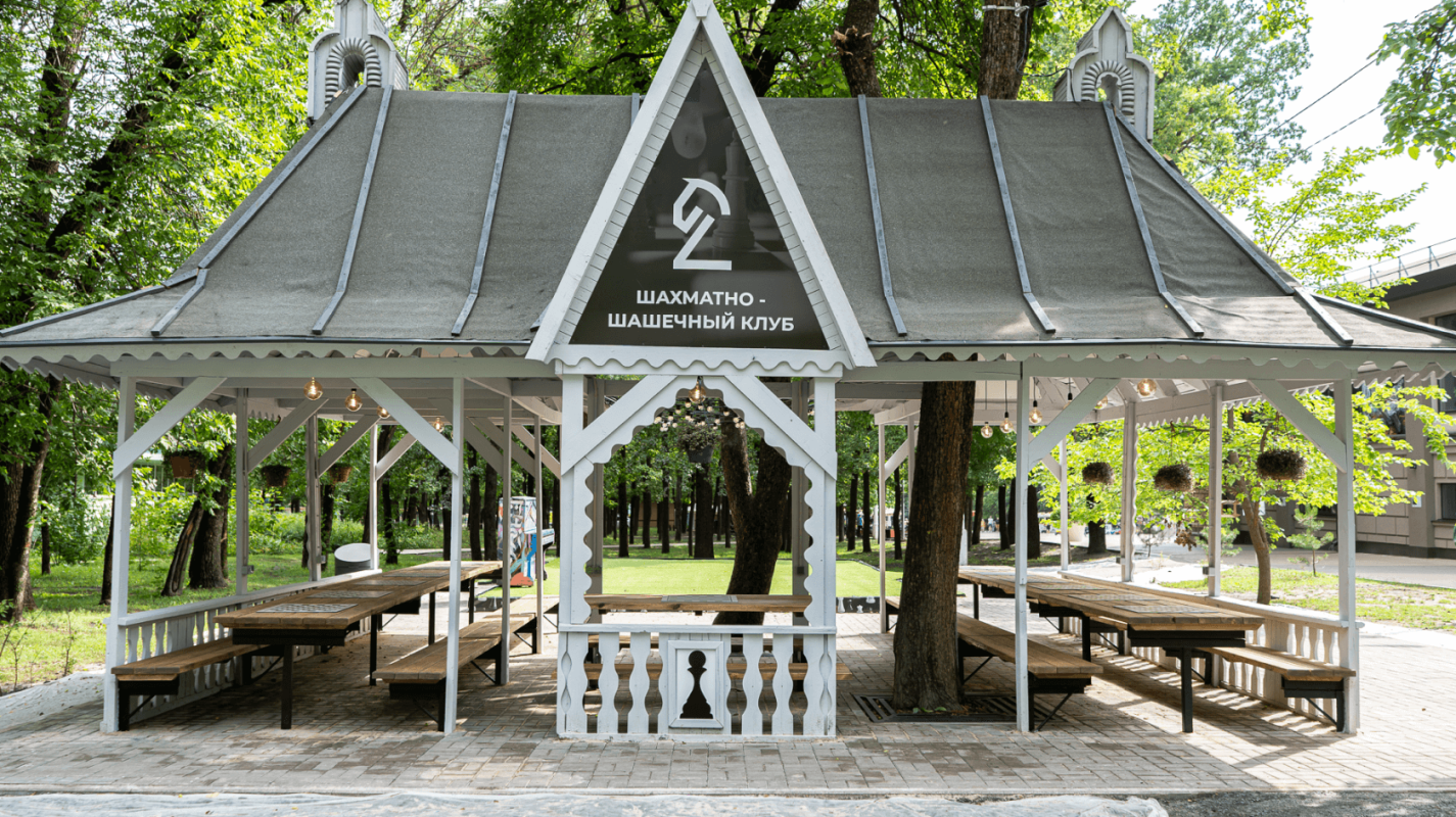 Реставрация шахматной беседки
