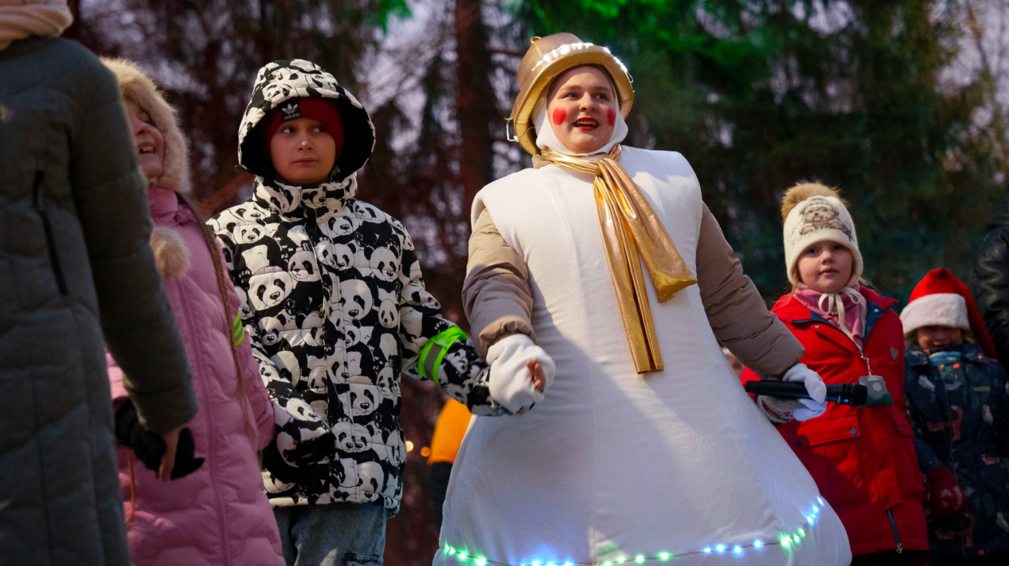 «Трансюжстрой» подготовил новогодние подарки для пациентов детской областной больницы 