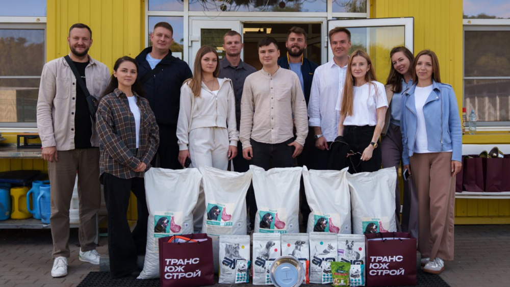 «Трансюжстрой» провёл благотворительную акцию в приюте для бездомных животных