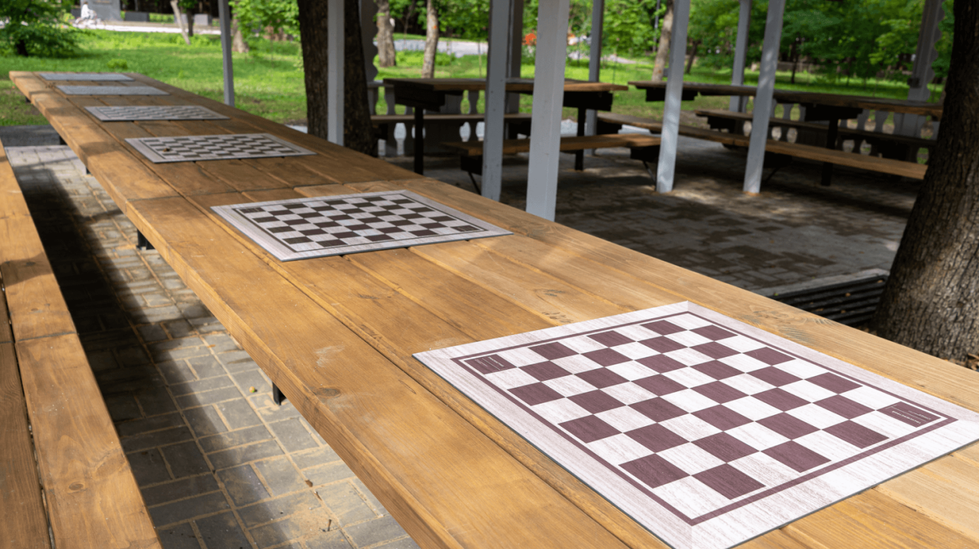 Реставрация шахматной беседки