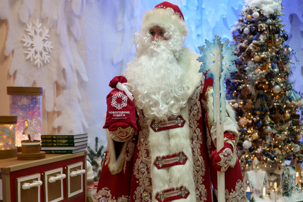 «Трансюжстрой» подготовил новогодние подарки для пациентов детской областной больницы 