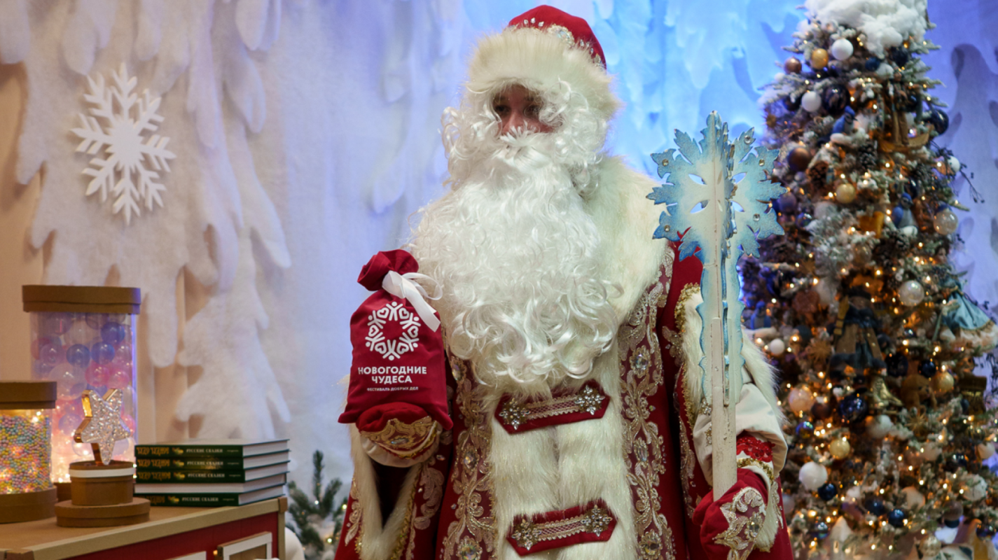 «Трансюжстрой» подготовил новогодние подарки для пациентов детской областной больницы 